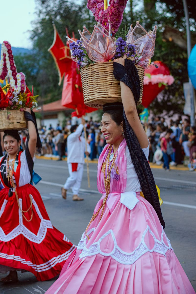 Festival Parade — El Salvador