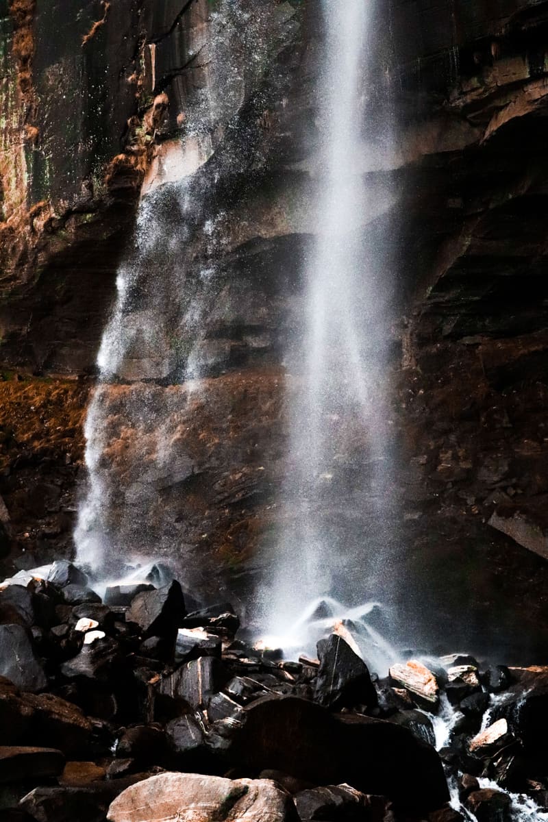 Mountain Falls — Guinea