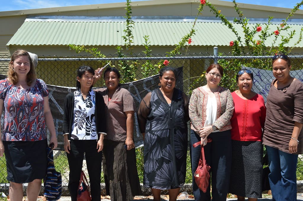 Nauruan Women — Nauru