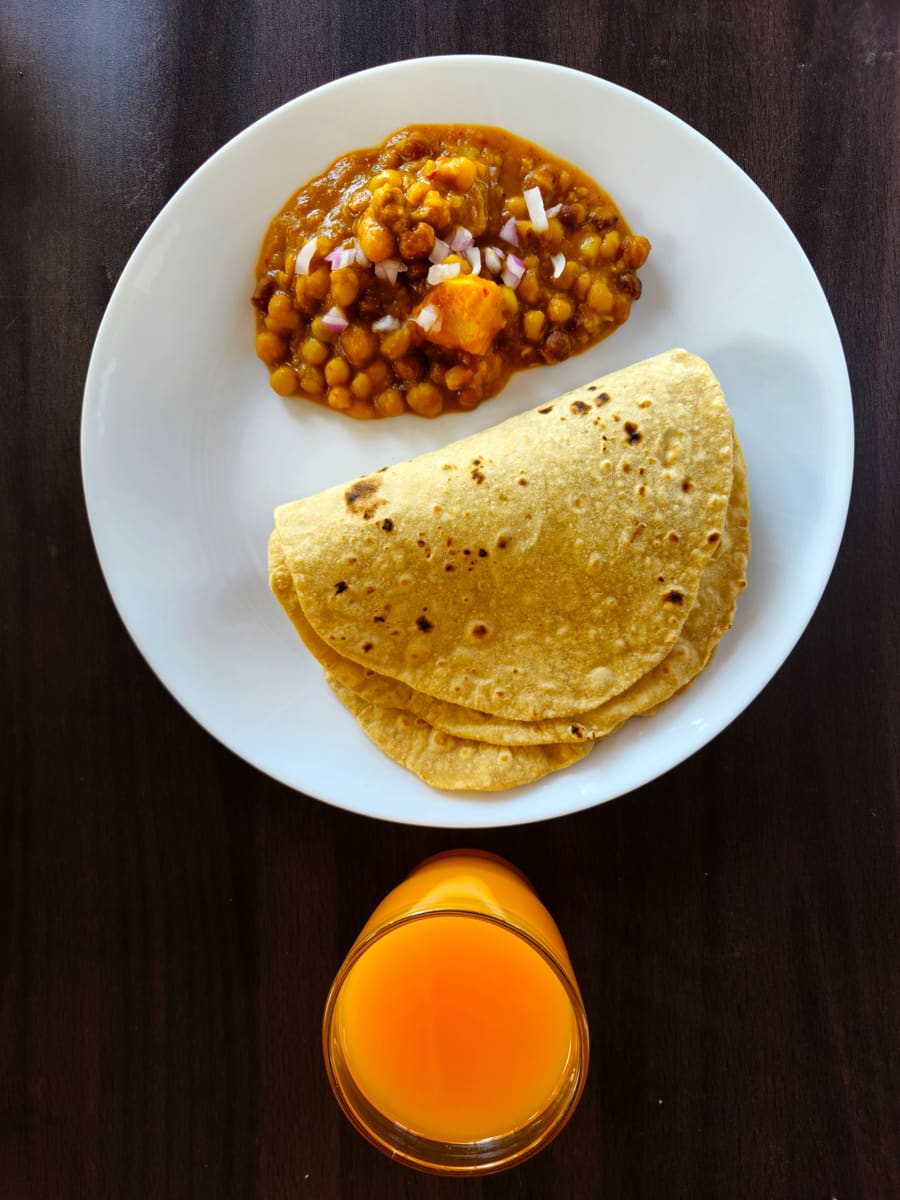 Roti and Chana — Suriname
