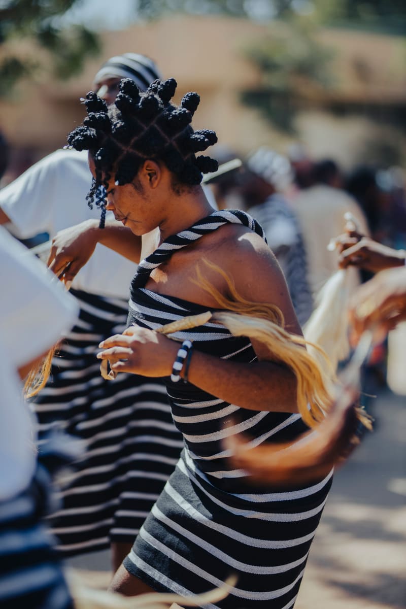 Traditional Dance — Zimbabwe